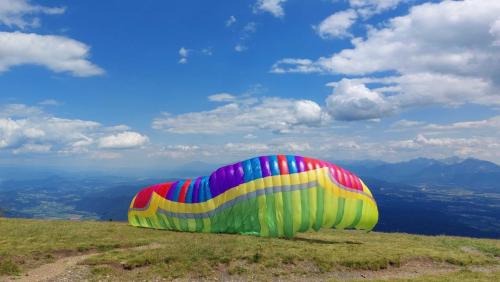 Paragliding auf der Gerlitzen (Sabine Pilch)